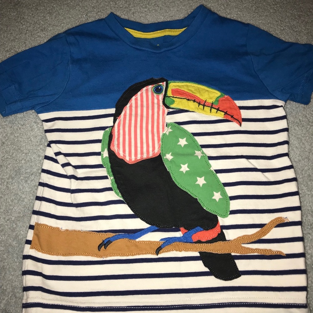 Boden parrot tee